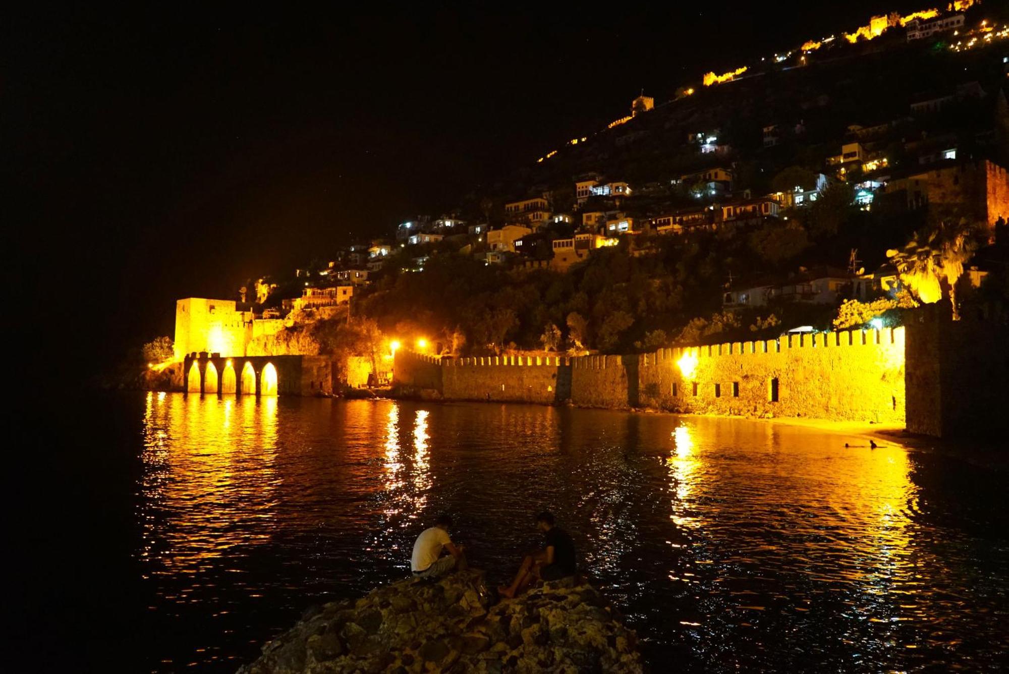 Erguen Otel Alanya Esterno foto